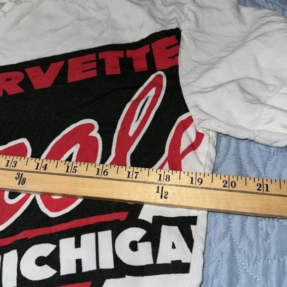 Vintage Chevrolet Corvette T-Shirt 1956-1957 Model S White & Red - Picture 5 of 5